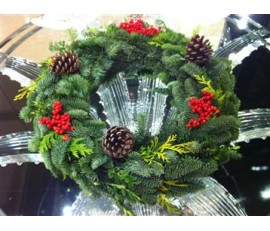 CM8 Christmas Wreath with Decorations 13 Inches